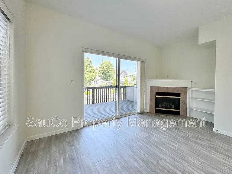 7839 NE Kian Ln — Photo 5