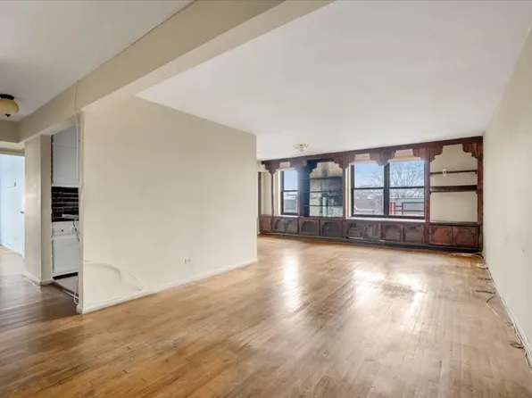 877 Bay Ridge Avenue image 4 of 18