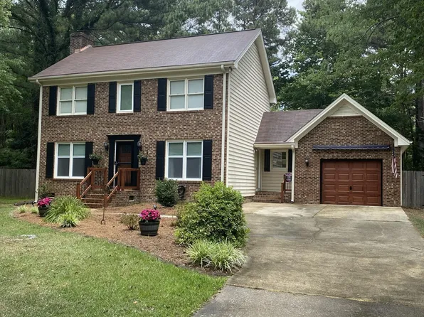 4809 Frankie Rd, Fuquay Varina, NC 27526