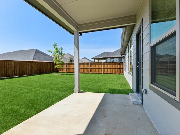 654 Woodland Ave, Lavon, TX 75166