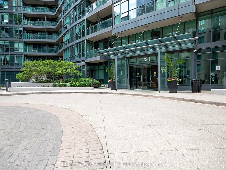 231 Fort York Blvd #219 — Photo 3