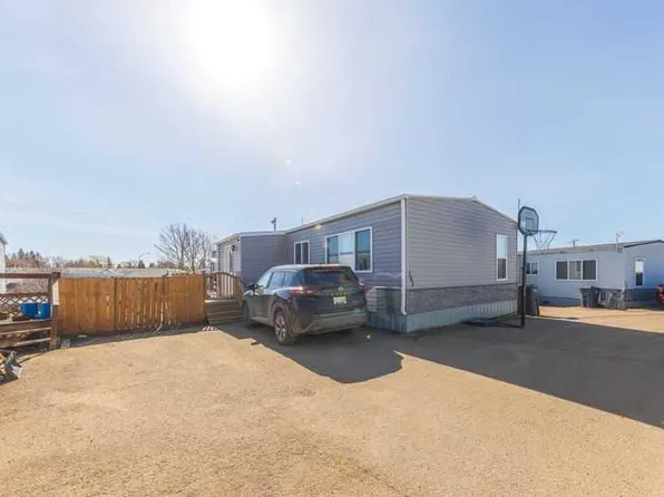 5308 57th St #161, Lloydminster, AB T9V 2A3