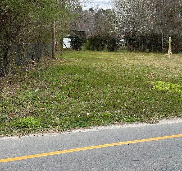 1st image of 114 Magnolia St