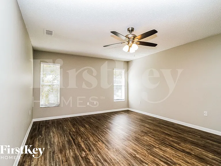 2579 Coachman Dr — Photo 12