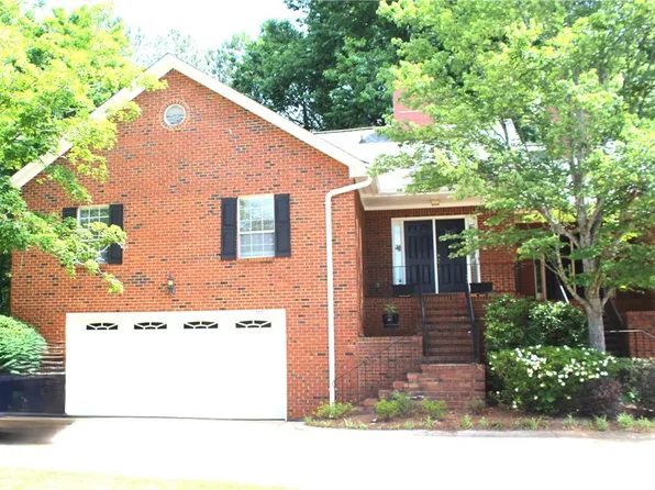 3691 Blackshear Ct, Duluth, GA 30096