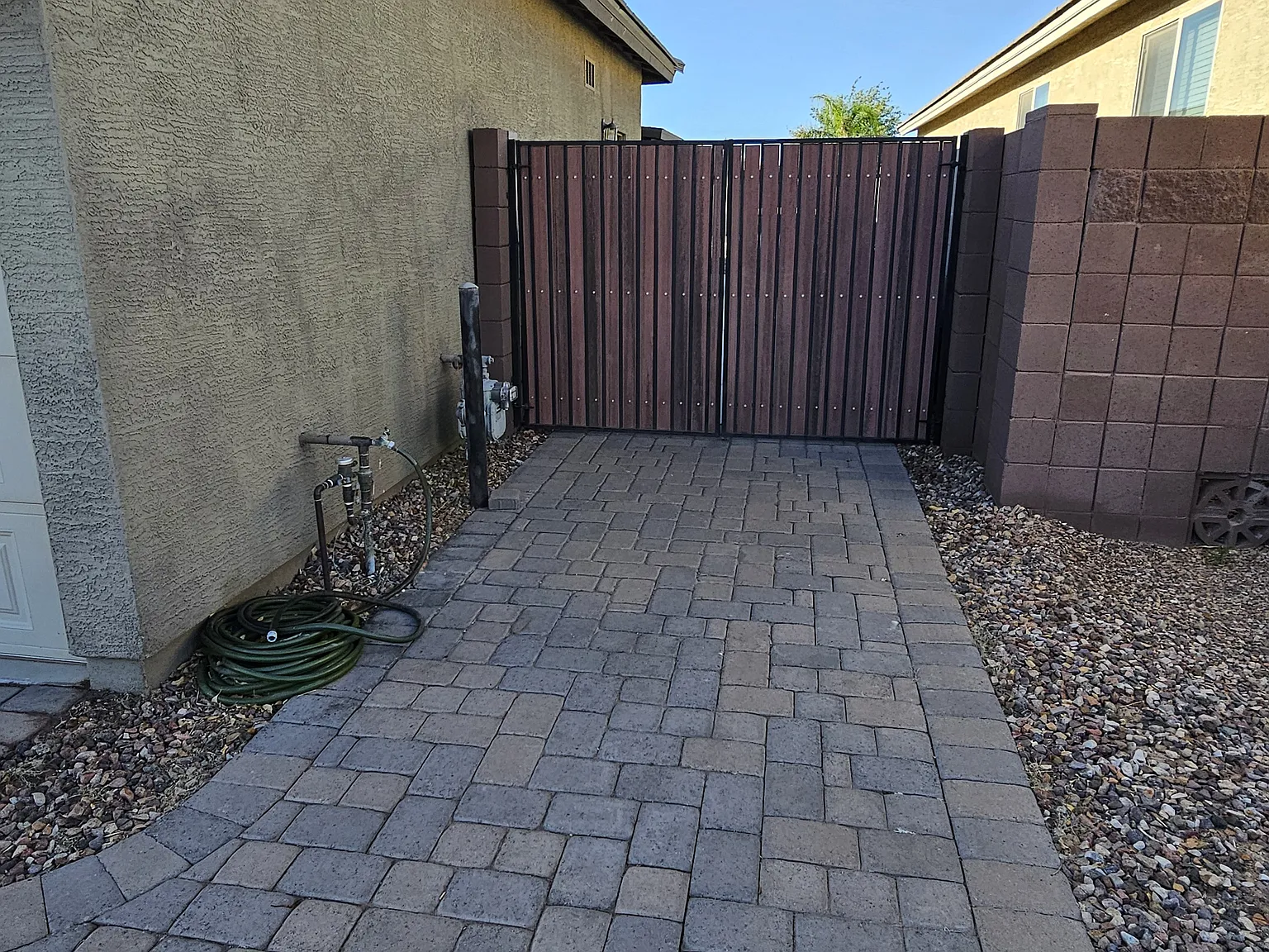 4 bed, 2200 sqft, $3,250 — Photo 2