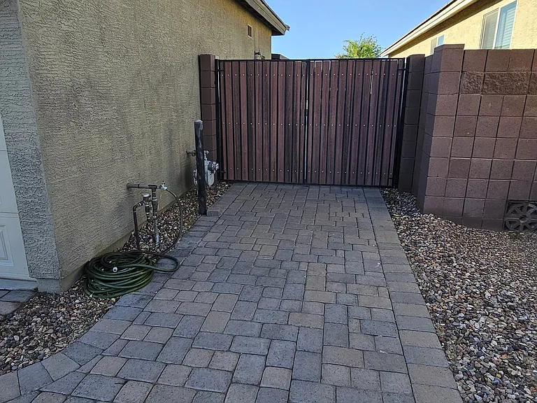 810 W Coffee Tree Ave — Photo 2