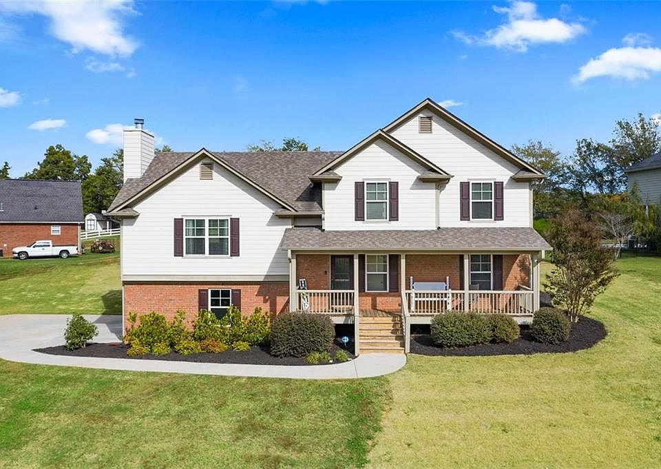 1st image of 170 Hardwood Ridge Dr