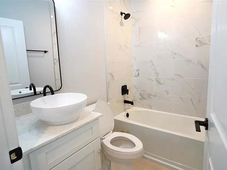 17070 Byron Ave #17072 — Photo 18