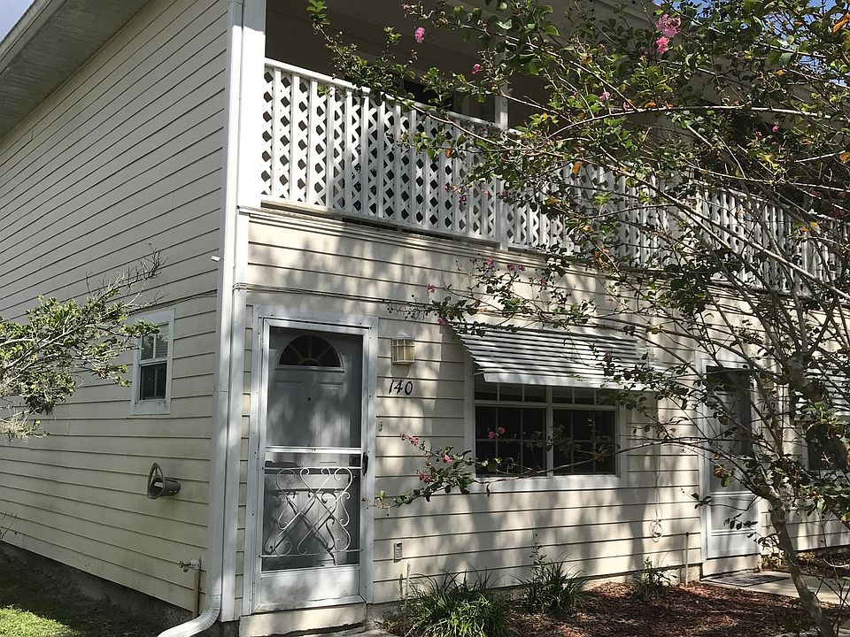 Exterior Front 140