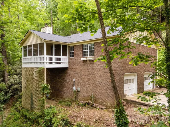 608 Surrey Glen Cir, Hendersonville, NC 28739