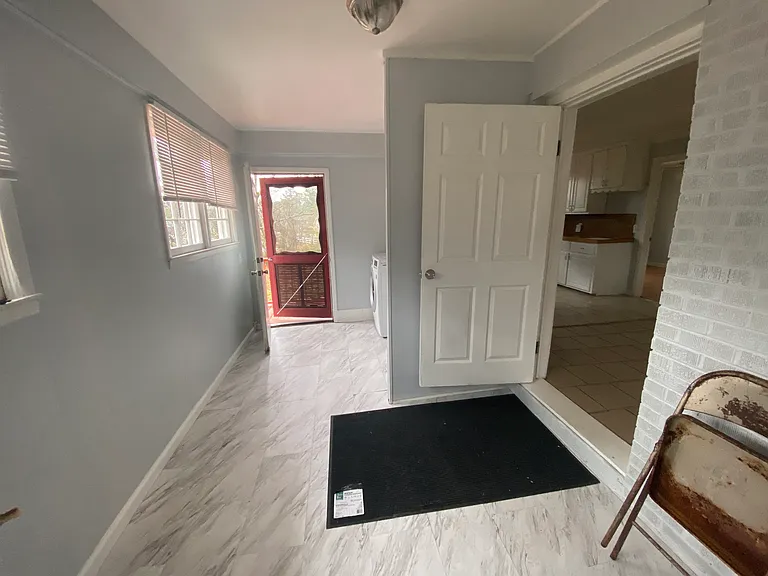 914 Ozora Rd — Photo 15