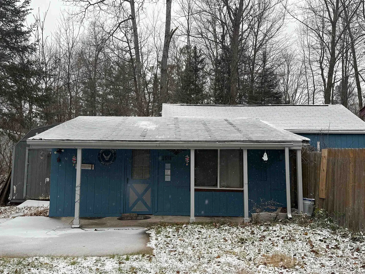 2518 Gardner St photo 1