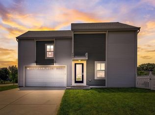 1811 Shyanne Ct, Hartford, WI 53027
