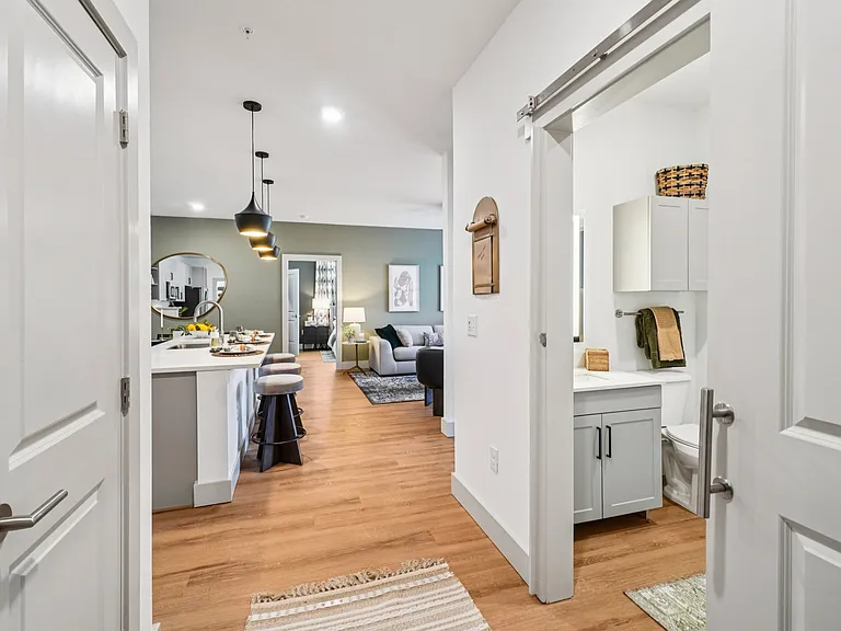 Arden Pines Luxury Apartments — Photo 30