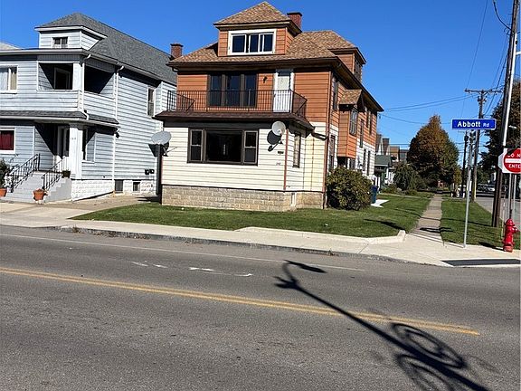 2nd image of 242 Abbott Rd