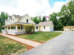 654 Fabyan Rd, North Grosvenordale, CT 06255