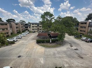 8421 Hearth Dr APT 36, Houston, TX 77054