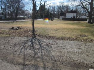 715 E High St, Mason City, IL 62664