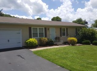 410 N Mohawk Dr, Erwin, TN 37650