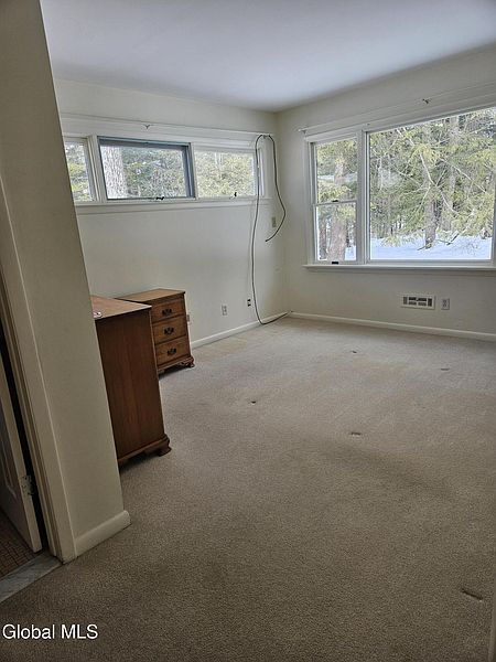 3rd image of 65 Woodside Drive
