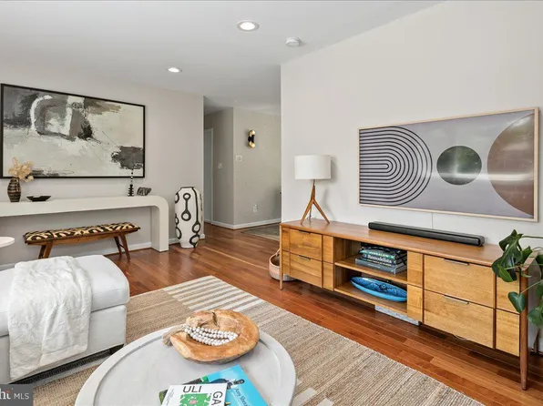 2921 Kingswell Ct, Silver Spring, MD 20902
