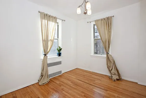 Sold by Luxor Homes & Investment Realty | media 19