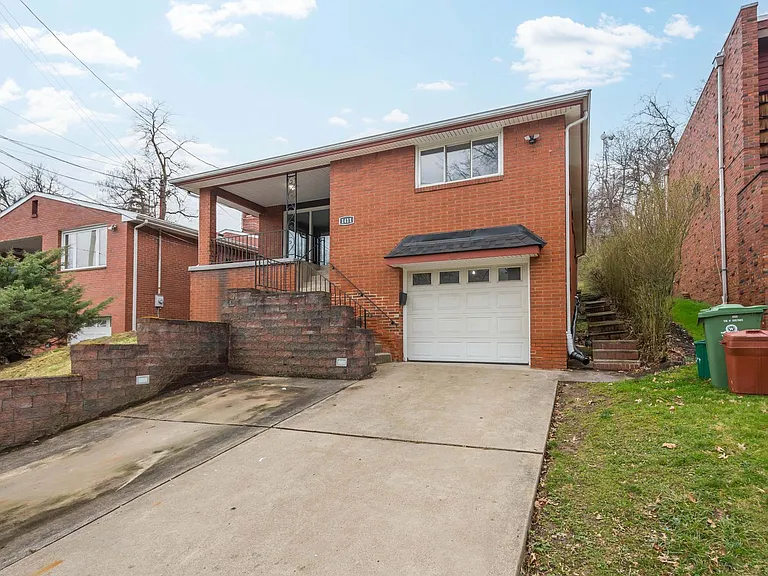 1411 Fairmont St — Photo 4