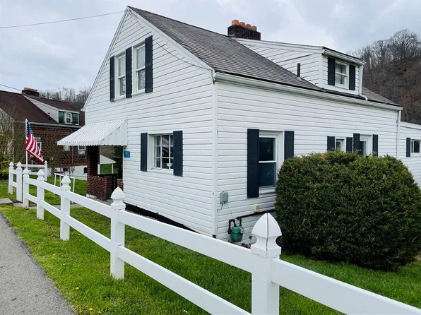 170 2nd St, Clarksville, PA 15322