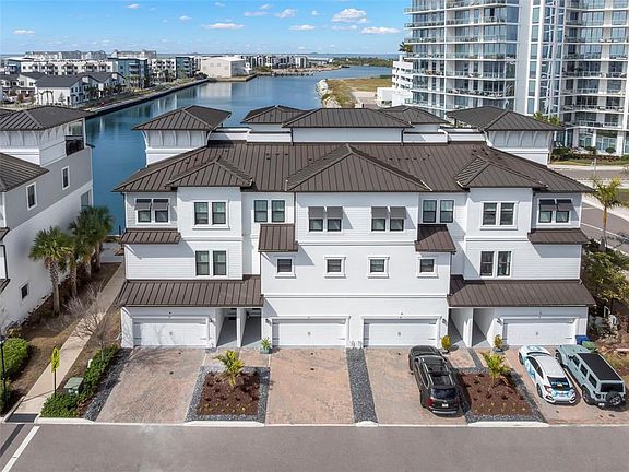 4th image of 5351 Bridge St #19