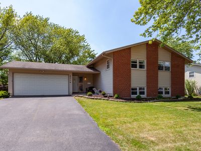 6714 Patton Dr, Woodridge, IL, 60517