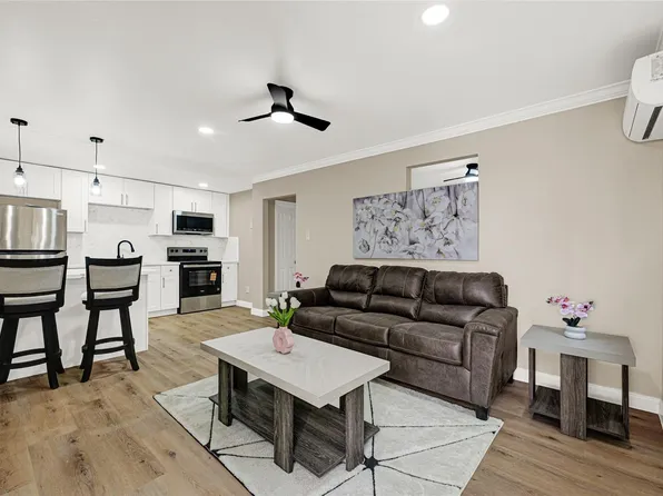 1603 Welch St, Houston, TX