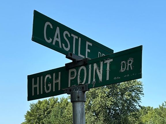 3rd image of 408 High Point Dr