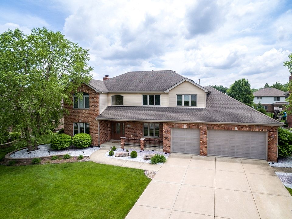1st image of 370 Monterey Dr
