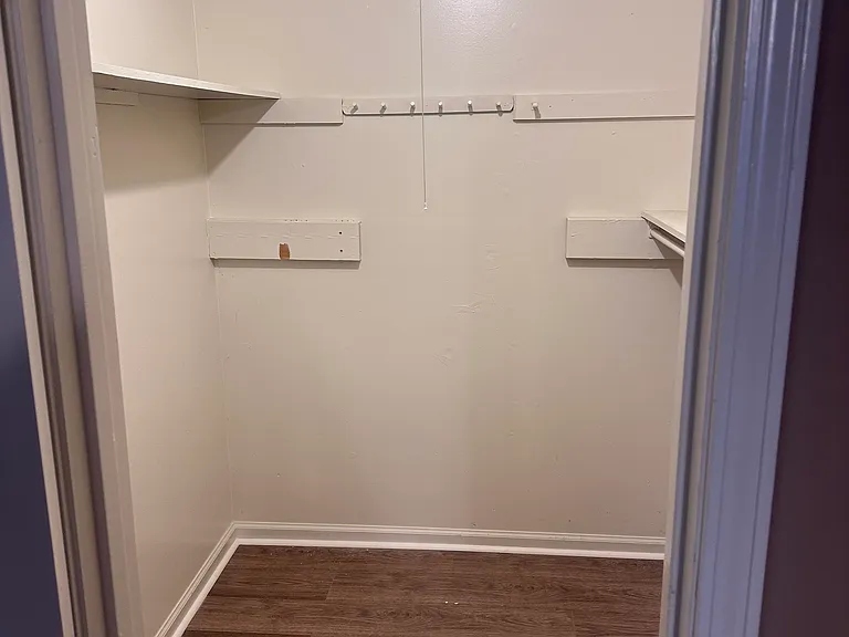 4936 Longview Dr — Photo 15