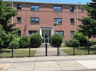 204 North St APT 2C, Jersey City, NJ 07307