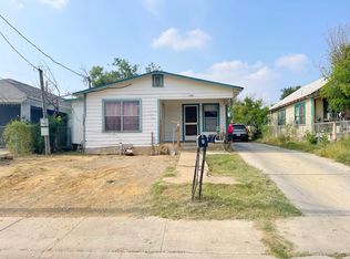 1104 E Stewart St, Laredo, TX 78040