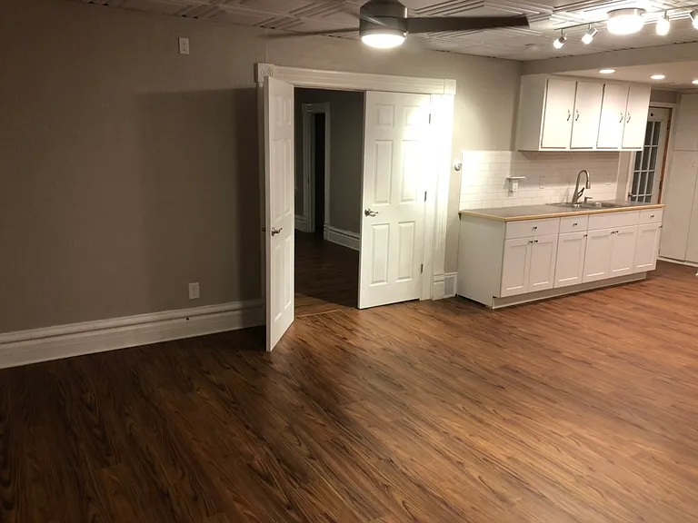 323 Wisconsin Ave #A — Photo 5