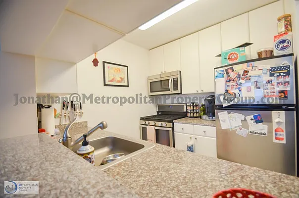 Rented by Metropolitan Property Group | media 32