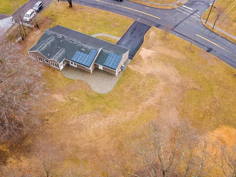 127 Kendall Rd — Photo 31