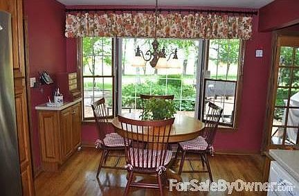Kitchen
						:
						Bay window in kitchen provides extra light and space.