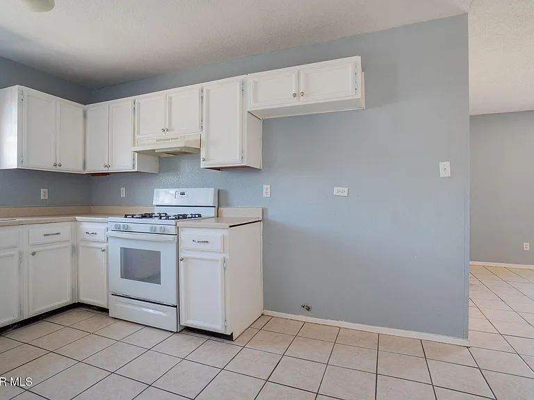 11924 Kings Guard Dr — Photo 7