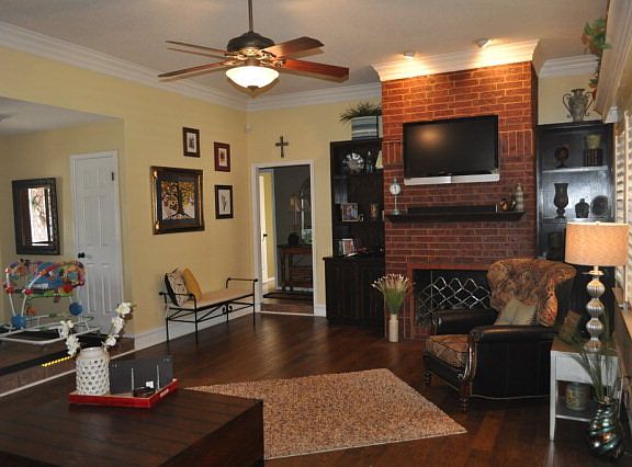 2nd image of 4803 Pine Meadow Dr