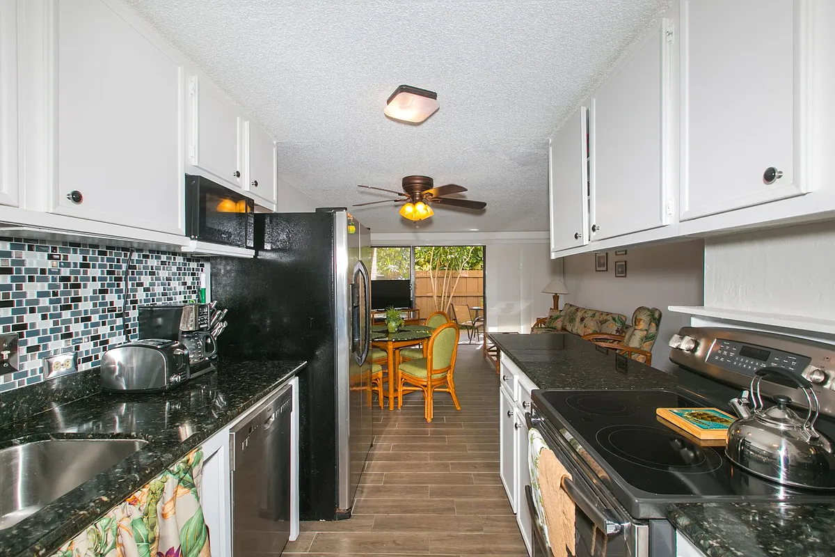 Building Photo - 68-090 Au St #106-E