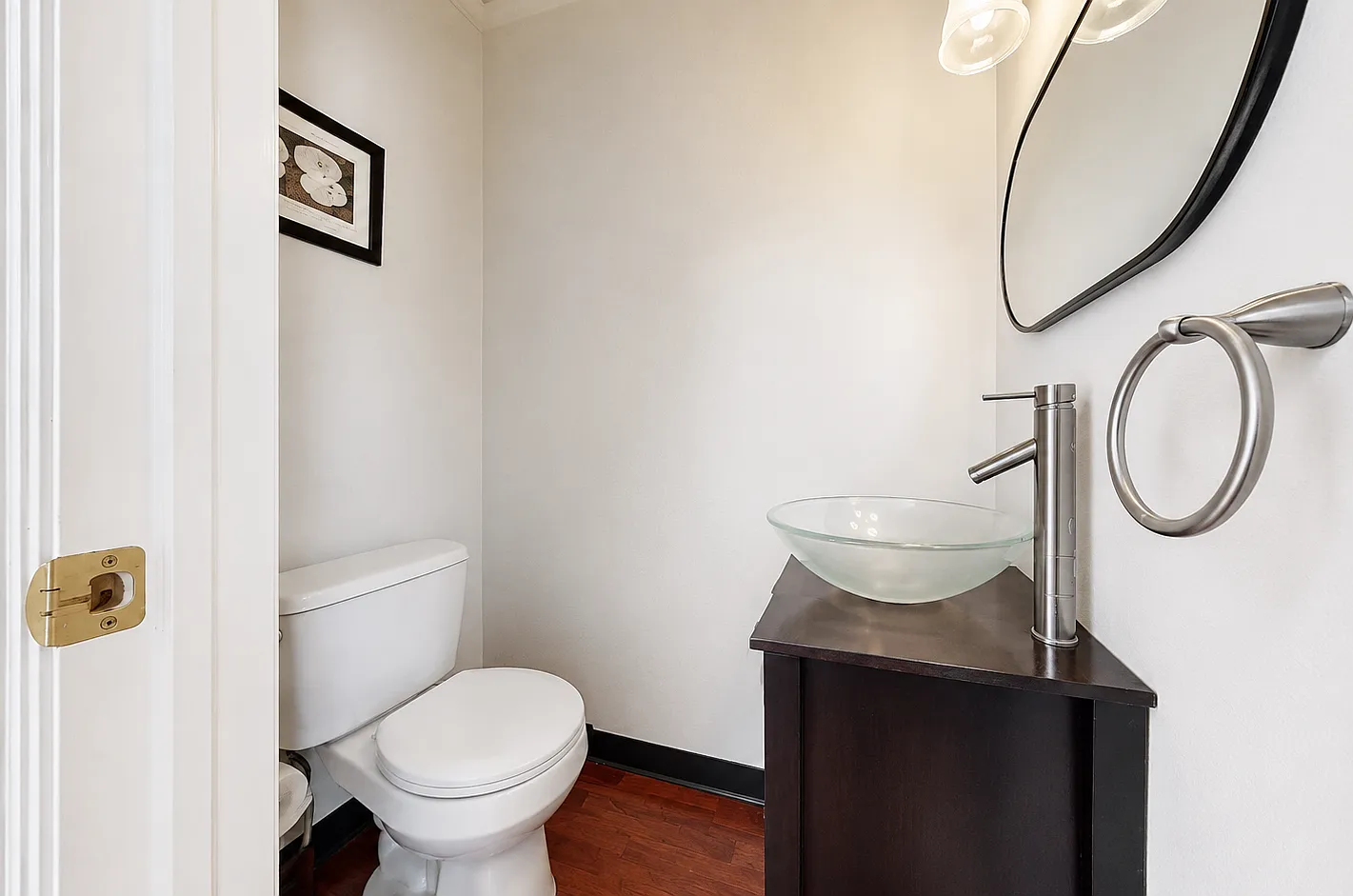 2 bed, 1.5 bath, 1700 sqft, $3,000 — Photo 4