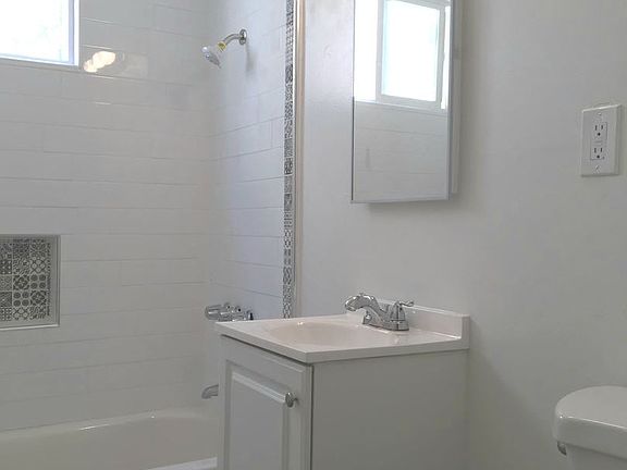 5th image of 5446 Sierra Vista Ave APT 21
