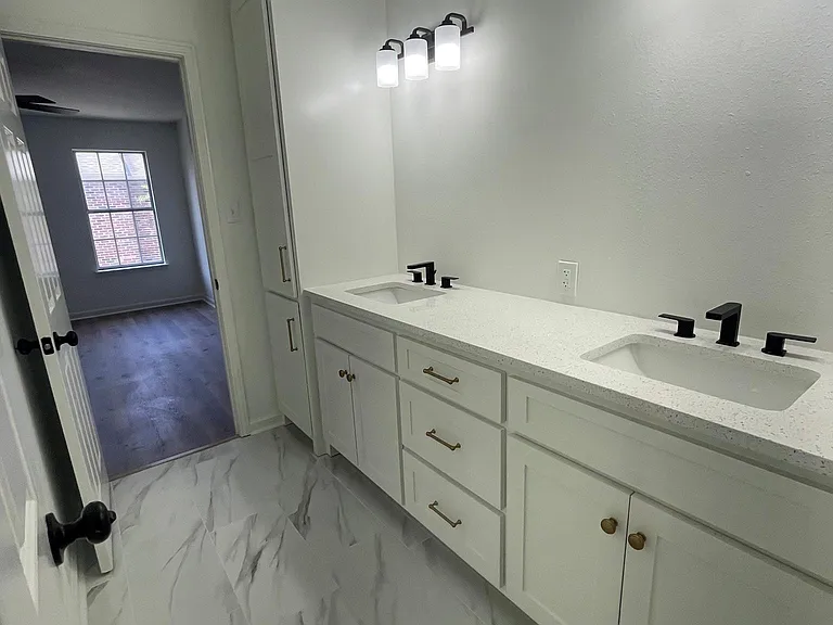 416 Doucet Rd #2E — Photo 7