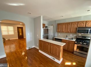 102 36th St NE, Washington, DC 20019