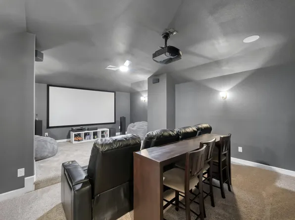 241 Bright Bluff Cir, Waller, TX 77484