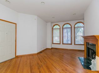 2732 N Wayne Ave #1, Chicago, IL 60614